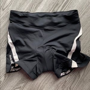 Pearl izumi padded bike shorts size large